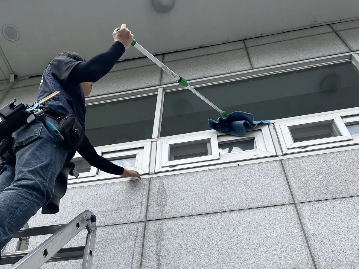 경상권 옹벽 벽면 바닥 고압세척 작업
